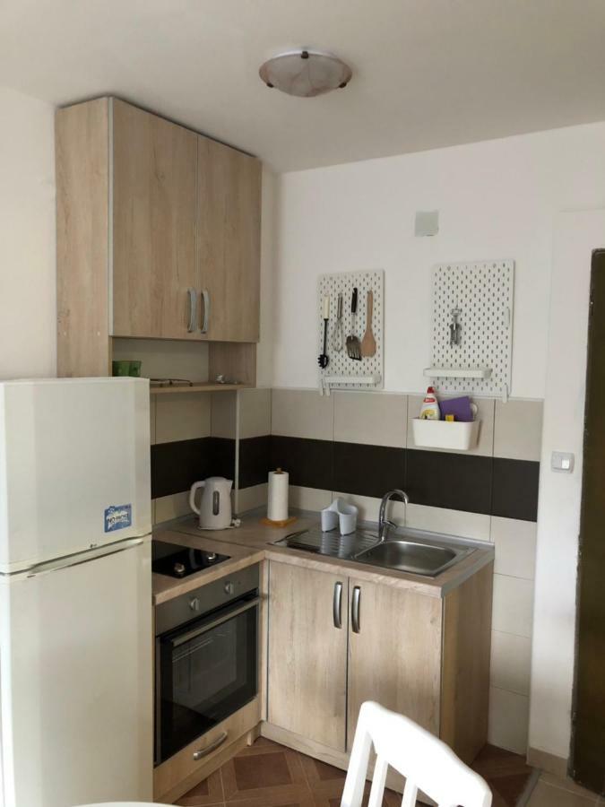 Apartmani Petrija Prčanj Exterior foto